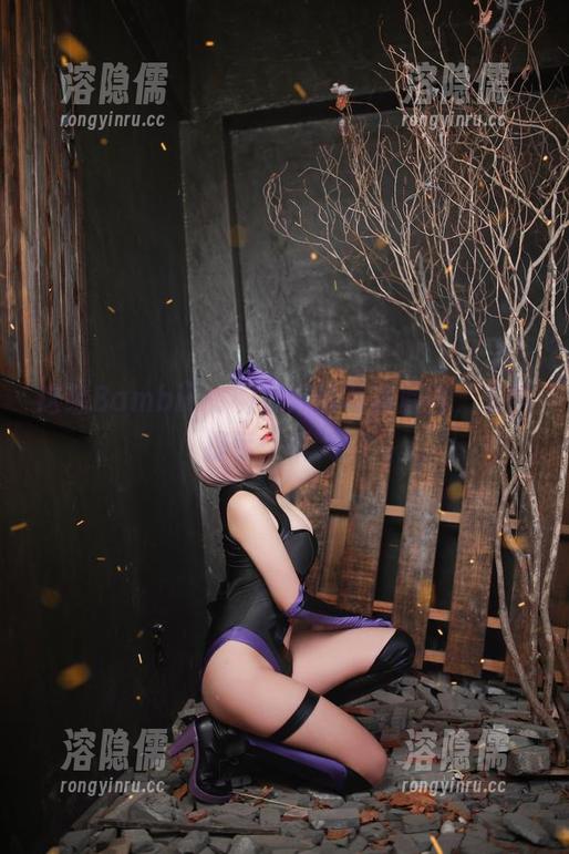 这组Bambi(밤비)妹妹的写真原图，友情提示：慎入！