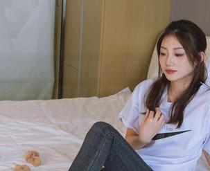 BoBoSocks袜啵啵 – 奶油归来的踩脚裤秀——图包资源完全解密！