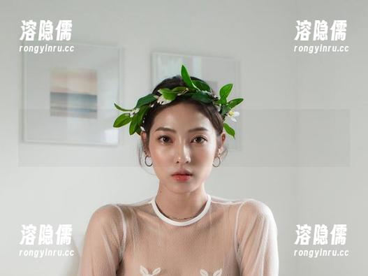 秘书？还是日常偷闲？G.su(全智秀)的私拍图集仔细瞧瞧吧。