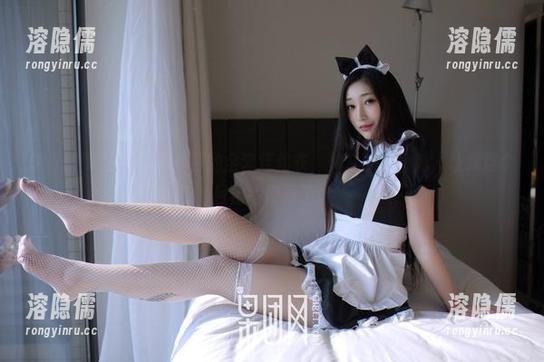 GIRLT果团网 - 裴希西的全套连体衣，神奇的变身秀，让我这个目击者懵圈了。