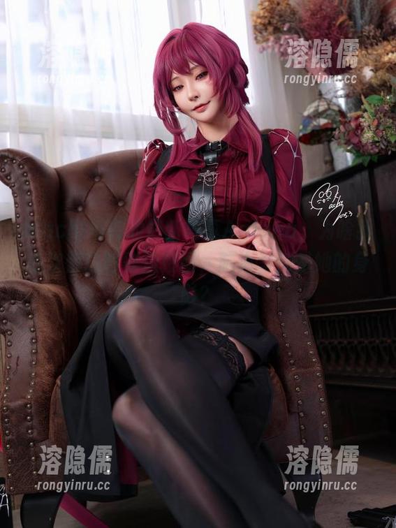 Machi马吉 Machi马吉的最新写真Aglaea,为啥我每次都边哼歌边搜图,脑海里都是她的身影?