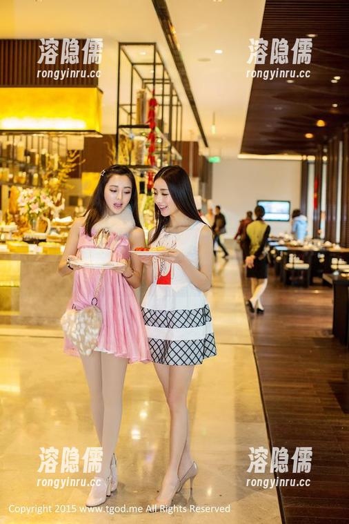 QingDouKe青豆客-汪佩妮Penny QingDouKe青豆客 - 图册:汪佩妮Penny的校园探险,啊,那树影倒显得好可爱