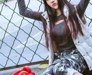 TouTiao头条女神 – 一键获取！小晴子的居家图集，为你免费开启热乎人生。