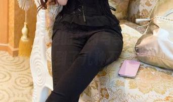 TuiGirl – 旗袍的华丽与李丽莎的最新图册，竟让我想到了几种不同的可能性。