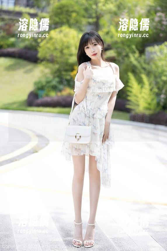 XIAOYU语画界 - 别再花哨了，直接看玥儿玥er的定制内衣写真！