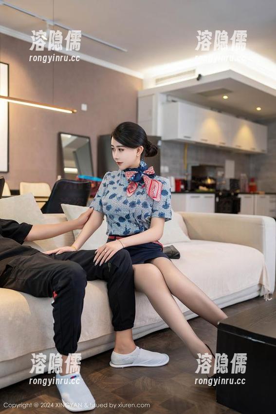 XINGYAN星颜社-赵馨悦 XINGYAN星颜社 - 赵馨悦的空姐形象,好吧,这资源再好也得小心别晕倒在飞机上。