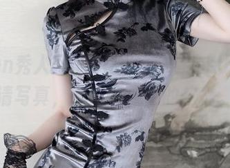 Xiuren秀人网 – CherryBlessU女神高清写真，悄悄偷走心的广播。