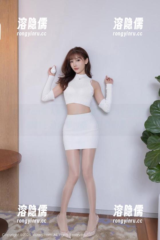 Xiuren秀人网-娜娜baby Xiuren秀人网 - 最新娜娜baby与奶牛的的互动合集,唔,若有所思。