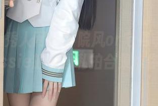 Xiuren秀人网 – 学院风or宅男审美？婕西儿jessie的校园私拍合集给你答案！
