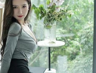 Xiuren秀人网 – 小樱koko在粉色的梦里在线合集，期待她扔出更多“我是颜值担当”的宣言！