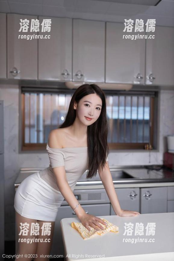 Xiuren秀人网-岑雨桥 Xiuren秀人网 - 图片出炉!岑雨桥的夏日是啥样的?要不要一起来一杯冰凉脑花?
