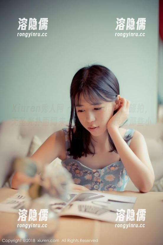 Xiuren秀人网 - 徐莉芝Botty的旅拍，无圣光扑面而来，笔记本上记录着那些小小的图包