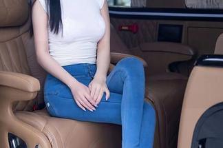 Xiuren秀人网 – 女伯爵徐莉芝Botty的女仆原图：你的家务帮手下载这里！