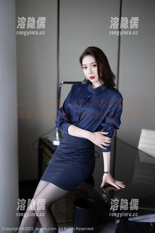 Xiuren秀人网 - 柚子178的圣诞写真——眼睛真不够用啊，真应该给我一张放大镜。