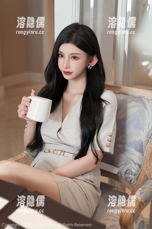 Xiuren秀人网 - 免费送你王伊纯的秘书套图，眼睛都快看坏了！