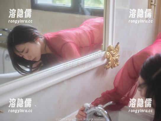 看wuyo(우요)的全套ArtGraviaVol，作品中的眼神真让人分心。
