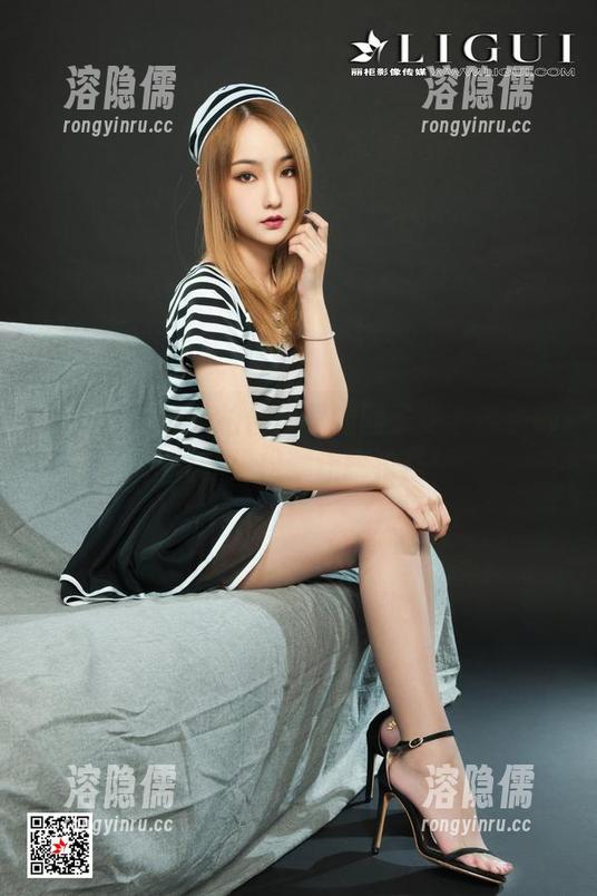 丽柜-团子 丽柜 - 也许私拍合集里的团子是个魔法师,轻轻松松就让我沦陷!