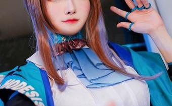 亚缇arty带来的写真：甘雨魅魔，让人想说点又担心说错！