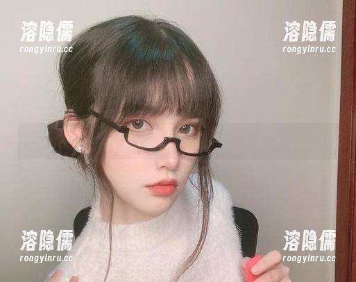 你十七鸽 看你十七鸽自拍,心想这照片能不能让我飞起来?