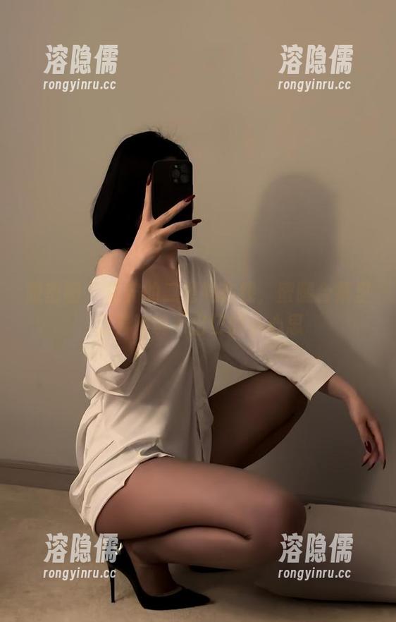 微密圈 - 保守的二舅妈在线，蜜腿合集里藏着她说不出口的小心思