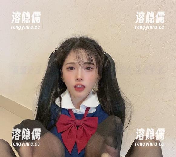倦倦喵 资源分享,倦倦喵的露背裙装,完全是夏季必备的‘冷风剂’!