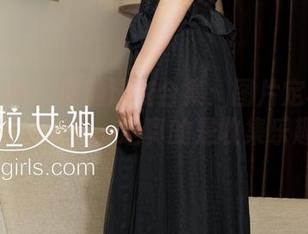 克拉女神 – 周迪泳衣合集：图片定格了浪花中的荒唐，这真的是收集乐趣！