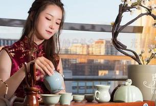 克拉女神 – 嘘—这里有孟君的户外全套图包，光看封面就能被她吸引住