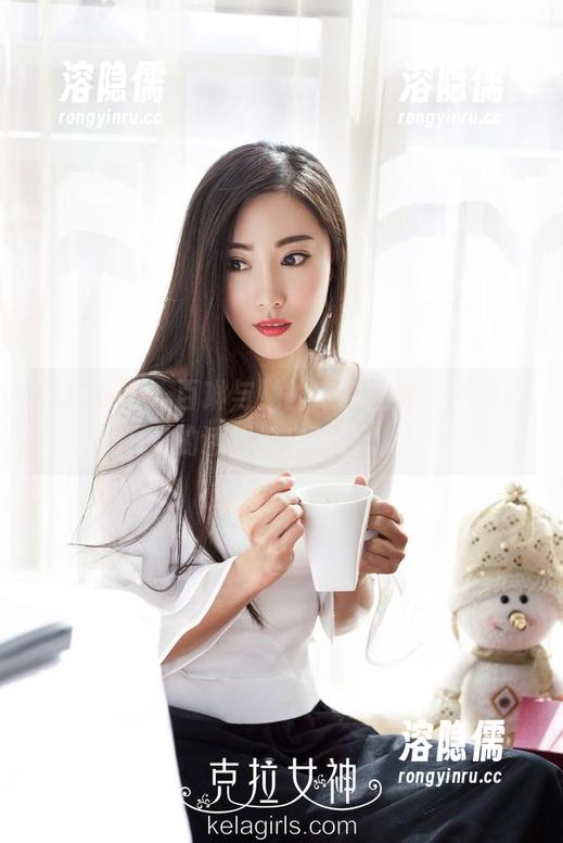 克拉女神 - 百琳与她的定制丝袜，不想说的话却透出来了。