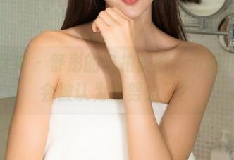 克拉女神 – 舒彤的自拍美图，下载后会不会被认为太努力了？