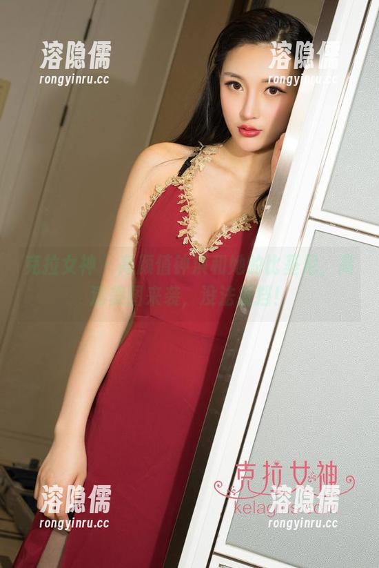 克拉女神 - 高颜值钟淇和她的比基尼，高清美图来袭，没法抵挡！