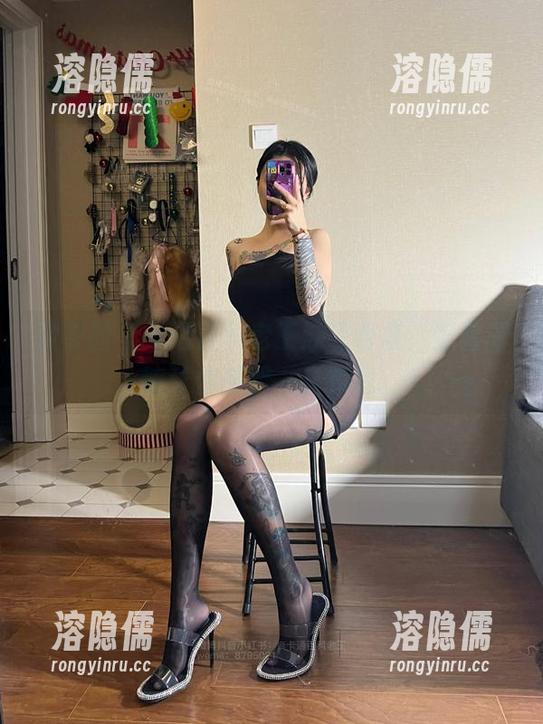 卡通百科老王 微密圈 - 卡通百科老王泳装合集,穿着高能让你感到一丝焦虑。