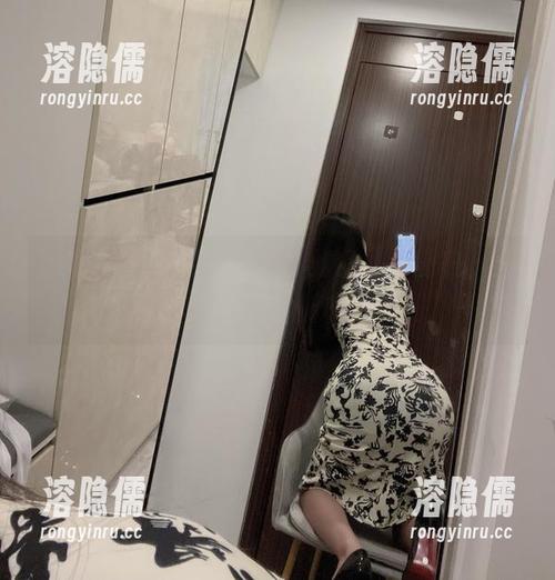 微密圈 - 可馨juicy的橙色爱心内衣，图册里藏着多少不为人知的“嗨”？