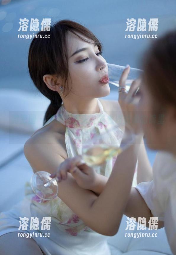 微密圈 - 今晚不洗头，先看周妍希的裤里丝合集