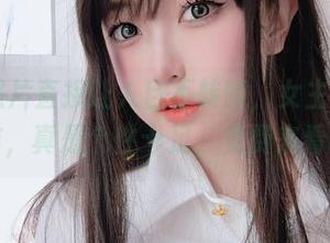 短裙照片直接让人目不转睛，女主K这波操作，真是个性十足，免费来看吧。