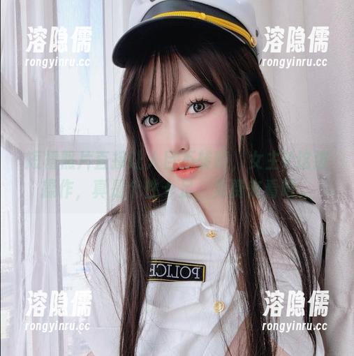 短裙照片直接让人目不转睛，女主K这波操作，真是个性十足，免费来看吧。