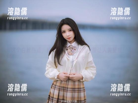 这个白丝热点，妍子坚不可摧的图片没让人失望哦！