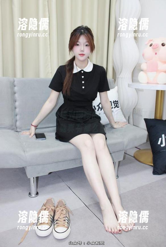 小众视觉-嘤嘤 小众视觉 - 继续对嘤嘤的纯白图包心怀疑惑,下载真有那么重要吗?