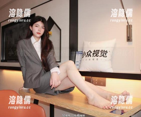 小众视觉-小苏菲 小众视觉 - 小苏菲的校园作品合集:谁说学习就不能愉快?