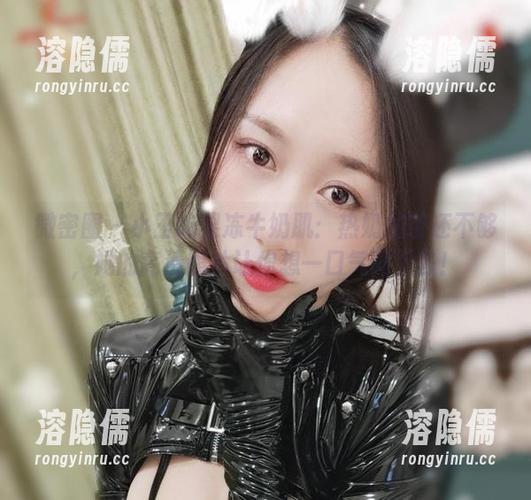 微密圈 - 小玉吃果冻牛奶肌：热奶加茶还不够，她的高清照片让你想一口气喝下去！