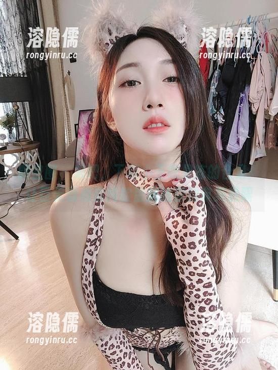 小玉吃果冻 微密圈 - 来吧,下载小玉吃果冻的合集:让巨无霸和清纯脸蛋挑战你的审美极限