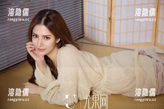 尤果网 - Sara的全套“天使”系列原图，快来见证这位天使的“光辉”时刻吧！