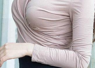 尤果网 – 最新更新！果儿Victoria的女孩：捡到的闪光点，简约双眸更深邃。