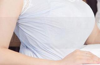 尤果网爱尤物 – 一群腿里的女王——金梓馨长腿图片集，注意，视线后退！