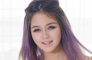 尤物馆 – 看着FoxYini孟狐狸的女友在线合集，太好奇每一张拍摄背后的小细节了！