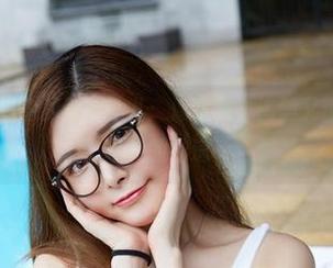 尤物馆 – 图片中的韩冰冰儿：修女风，偏偏又透着点不那么单纯的味道…