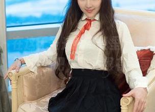 推女郎 – 在这无圣光的浴缸里，娜露随心所欲，图片照吧，毕竟很有气氛。