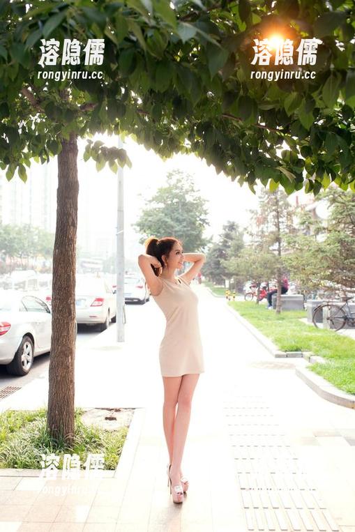 推女郎 - 原图在手，李丽莎和她的网袜分享，一场袜子与时尚的泡面约会