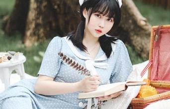 是依酱呀，只凭贴身运动装就能让图册分外生动？
