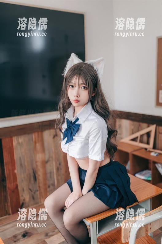 杏仁曲奇 新鲜出炉!杏仁曲奇的人间精灵女王与她的黑兽搭档,原图更新啦!