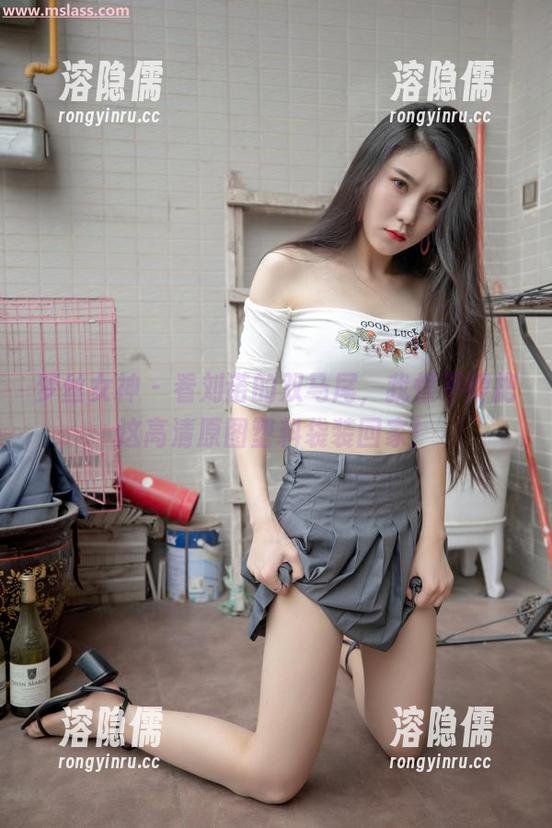梦丝女神 - 看刘诺的双马尾，我恨不得把这高清原图塑料袋装回家！